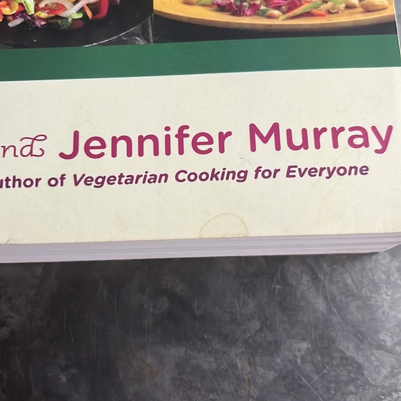 The 30 Minute Vegan Cookbook - Picture 8 of 9